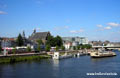 Maastricht - Blick aus die Maas mit Anlegestelle der Ausflugsboote